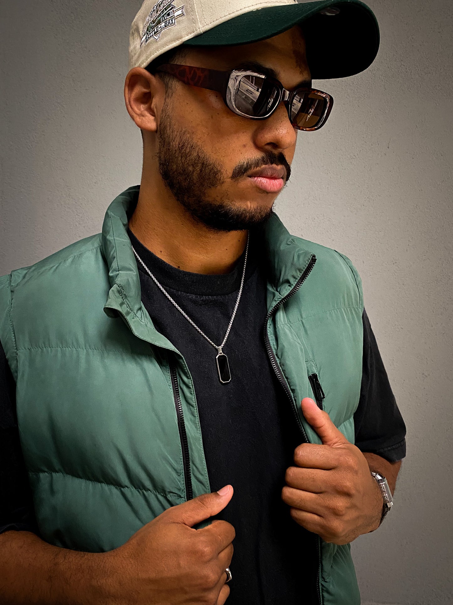 Cadena Urban Silver "Black Stone”