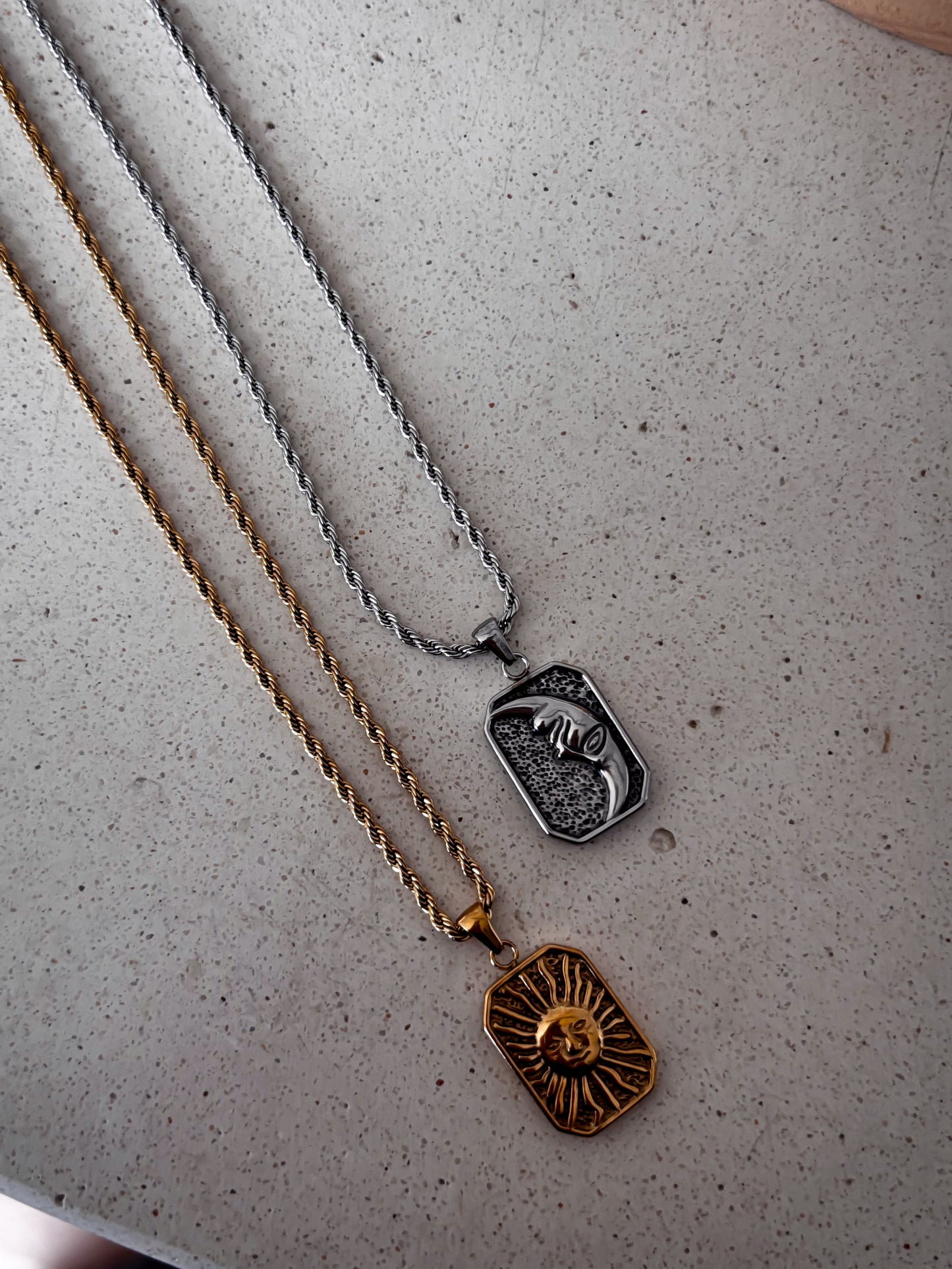 Cadena Moon and Sun Reversible