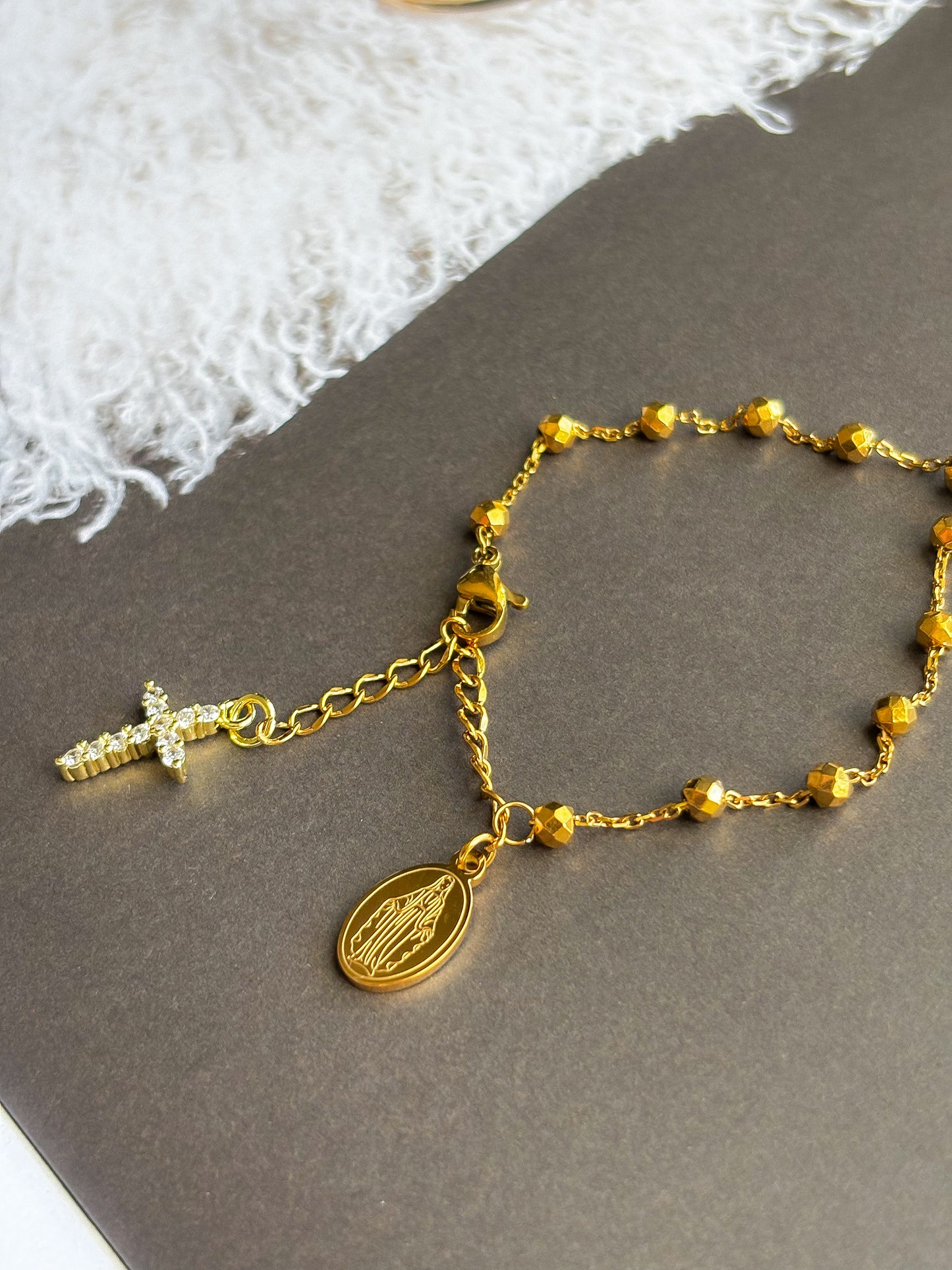 Brazalete Prayers Gold