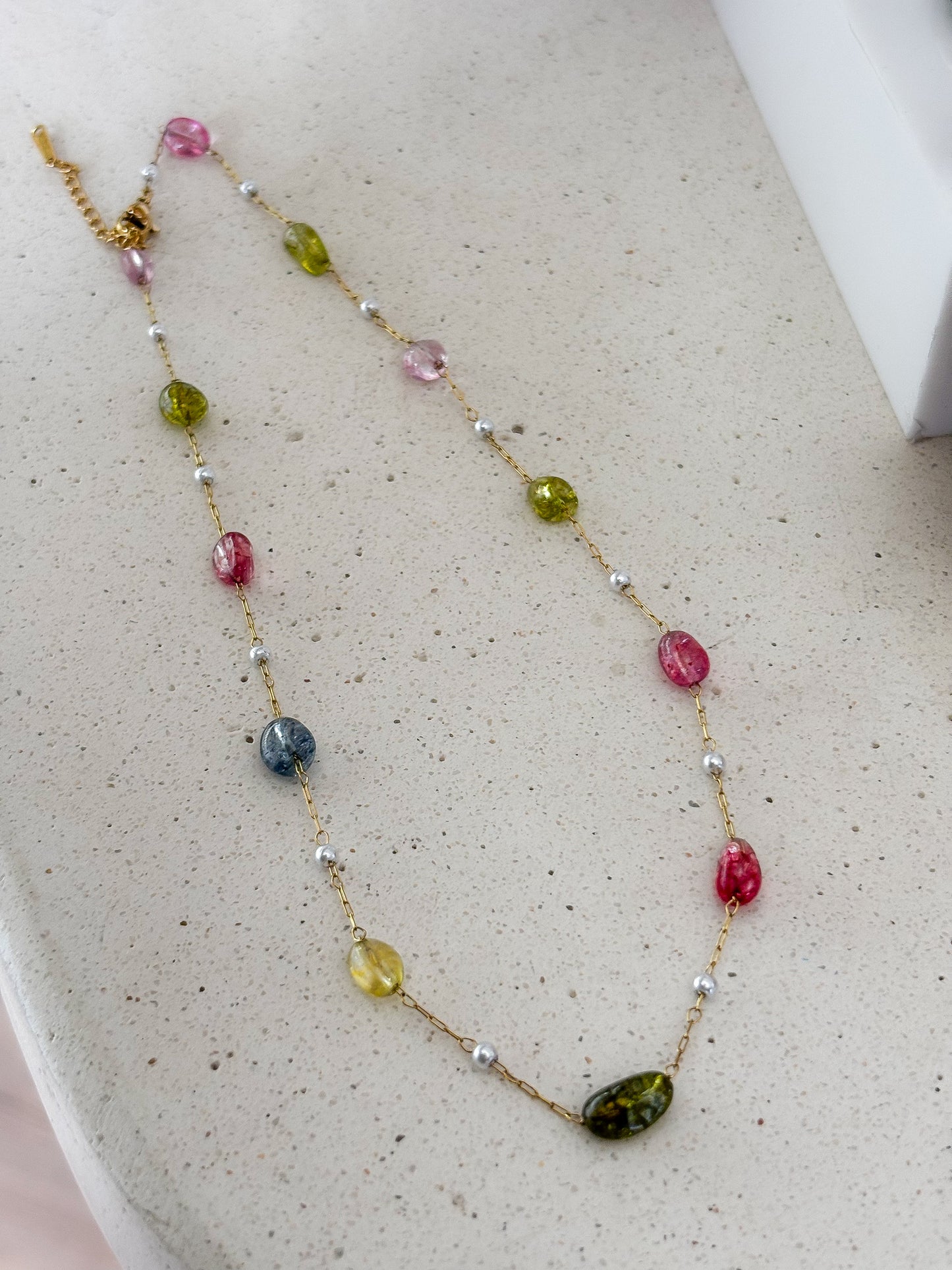Collar Color Stones
