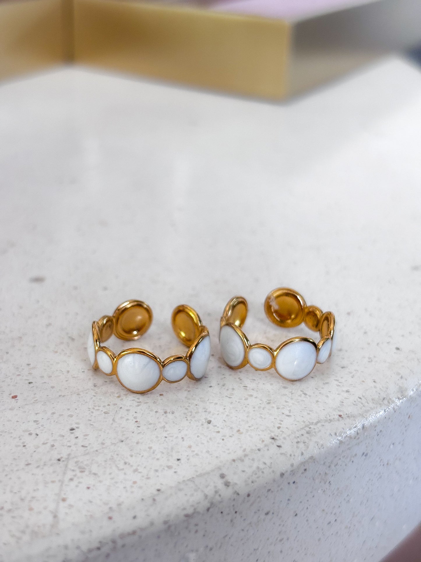 Anillo "Marble dots"