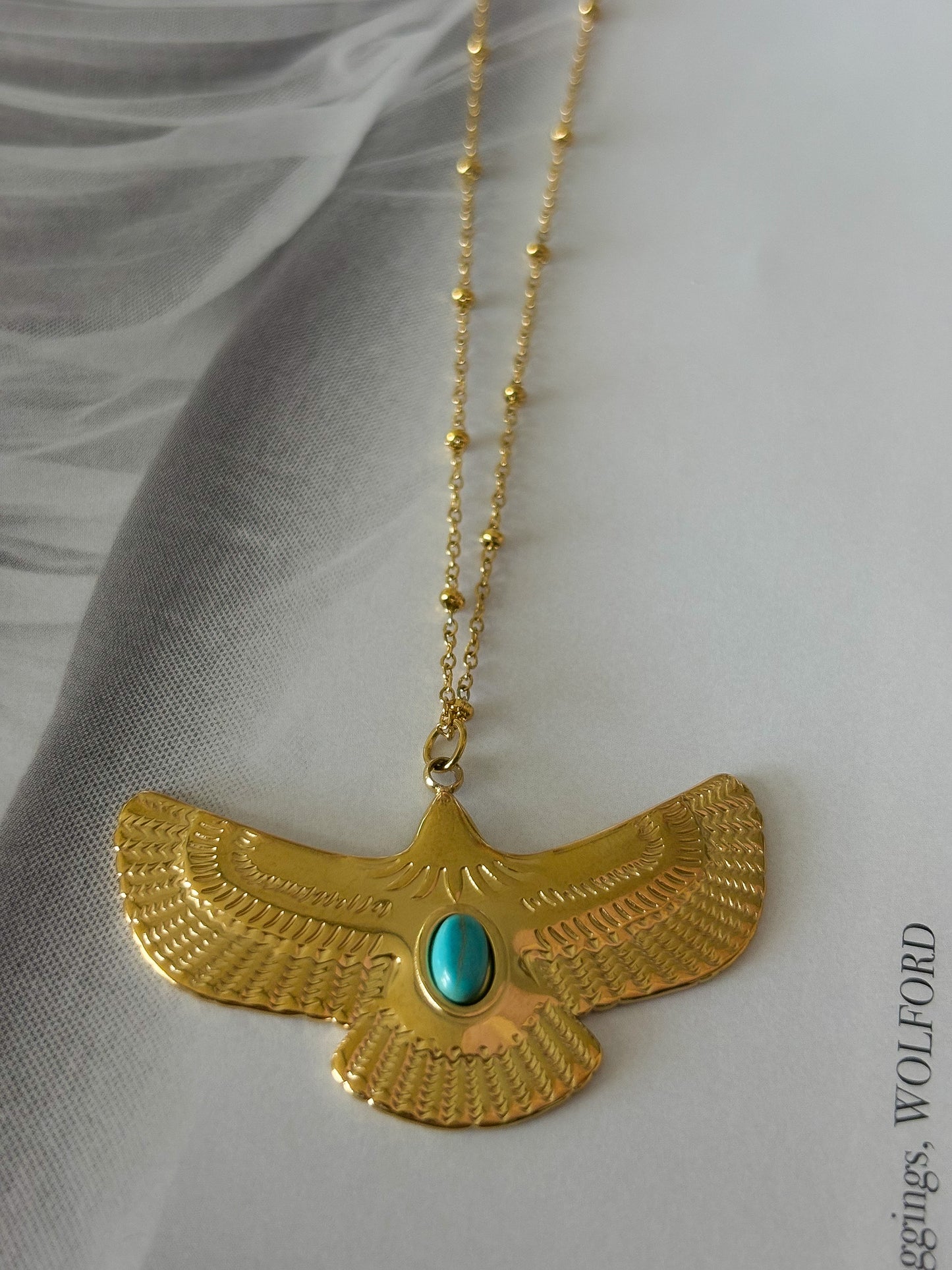 Collar Blue Fly