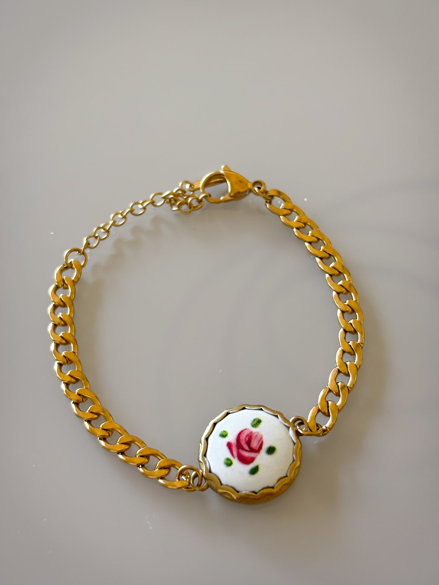 Brazalete Vintage White Flower