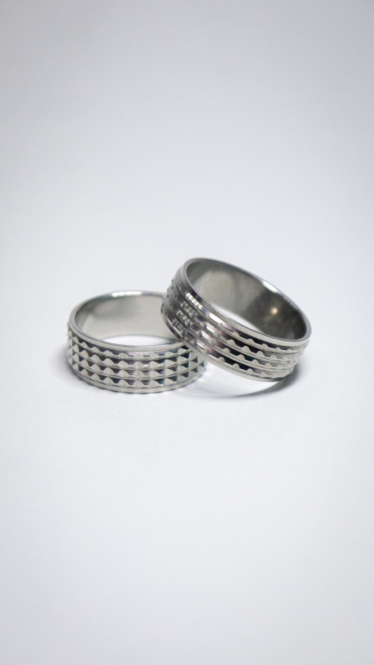 Anillo Urban “Spikes"