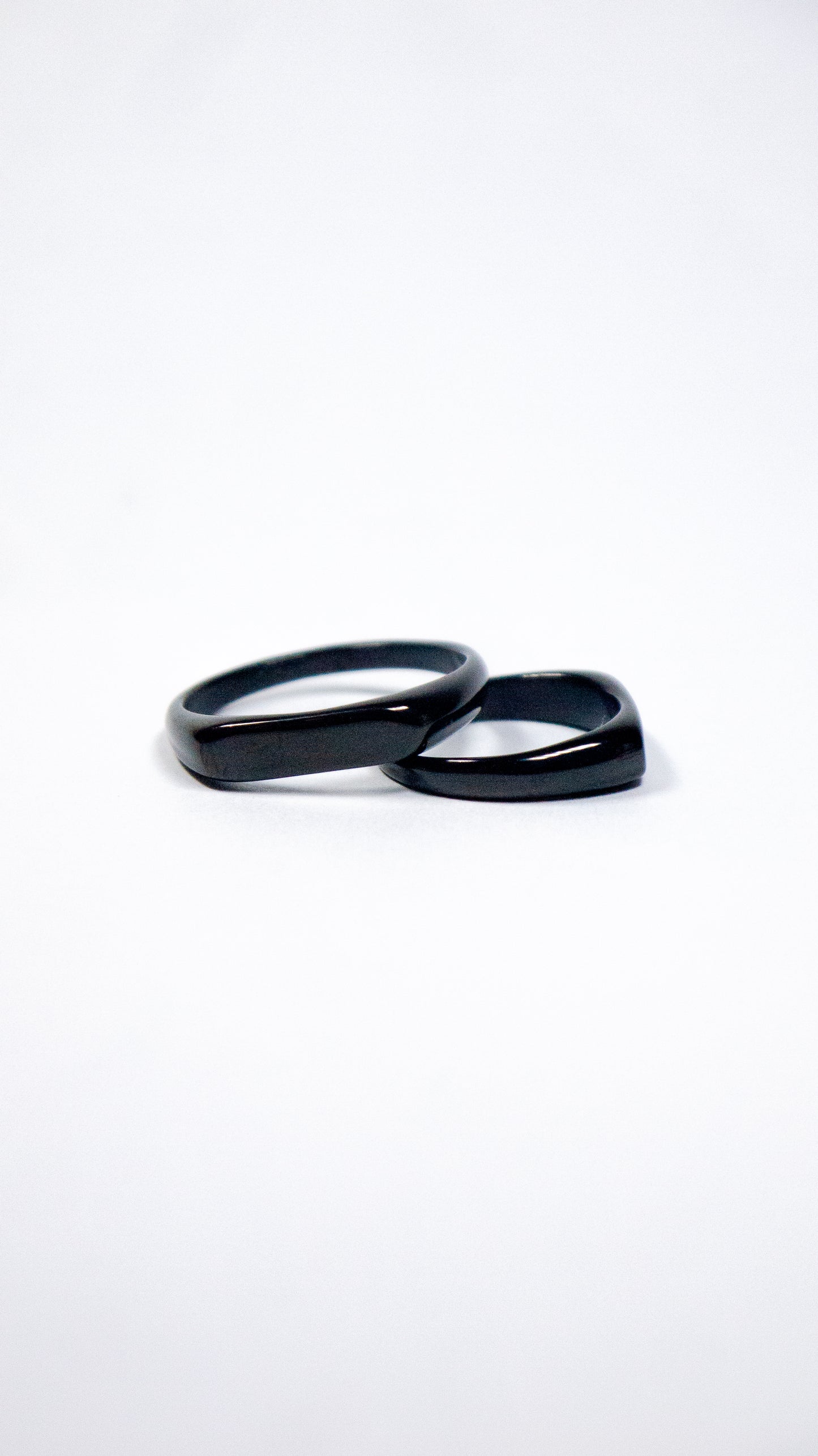 Anillo Urban “Julia Slim Black”