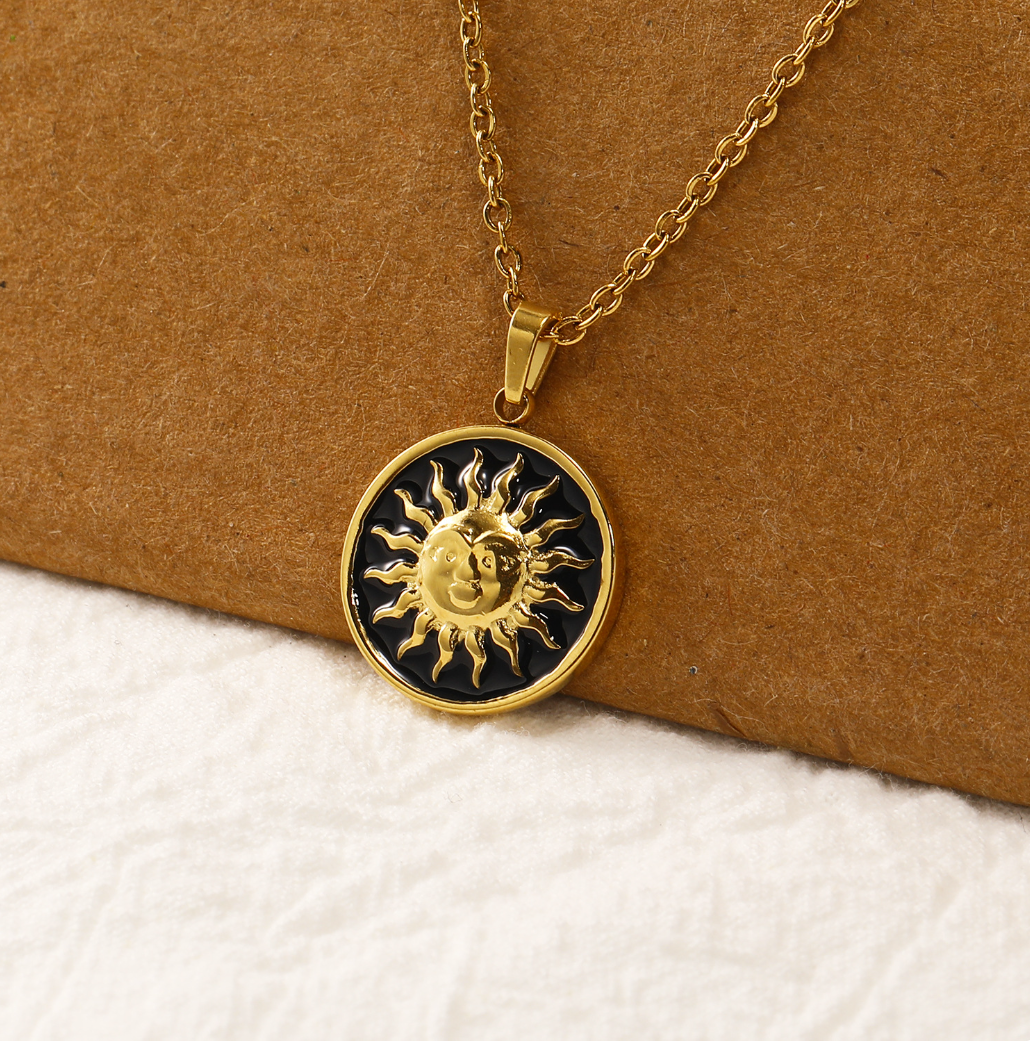 Collar Gold Black Sun