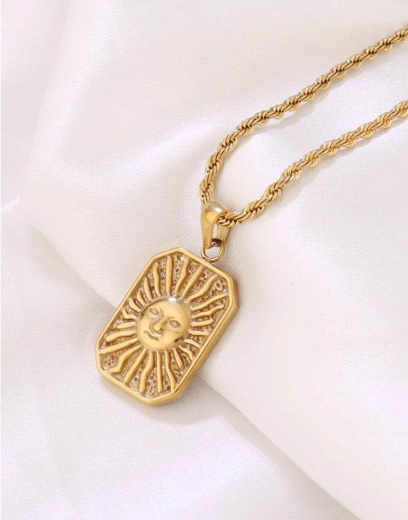 Cadena Moon and Sun Reversible