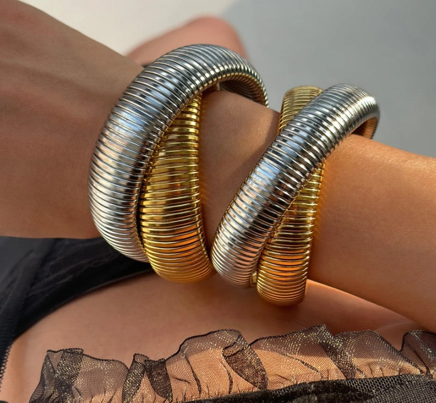 Brazalete Bangle Chunky Cross