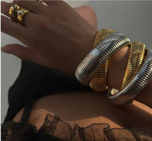 Brazalete Bangle Chunky Cross