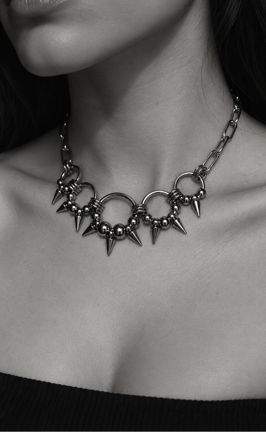 Collar Grunge Vibes