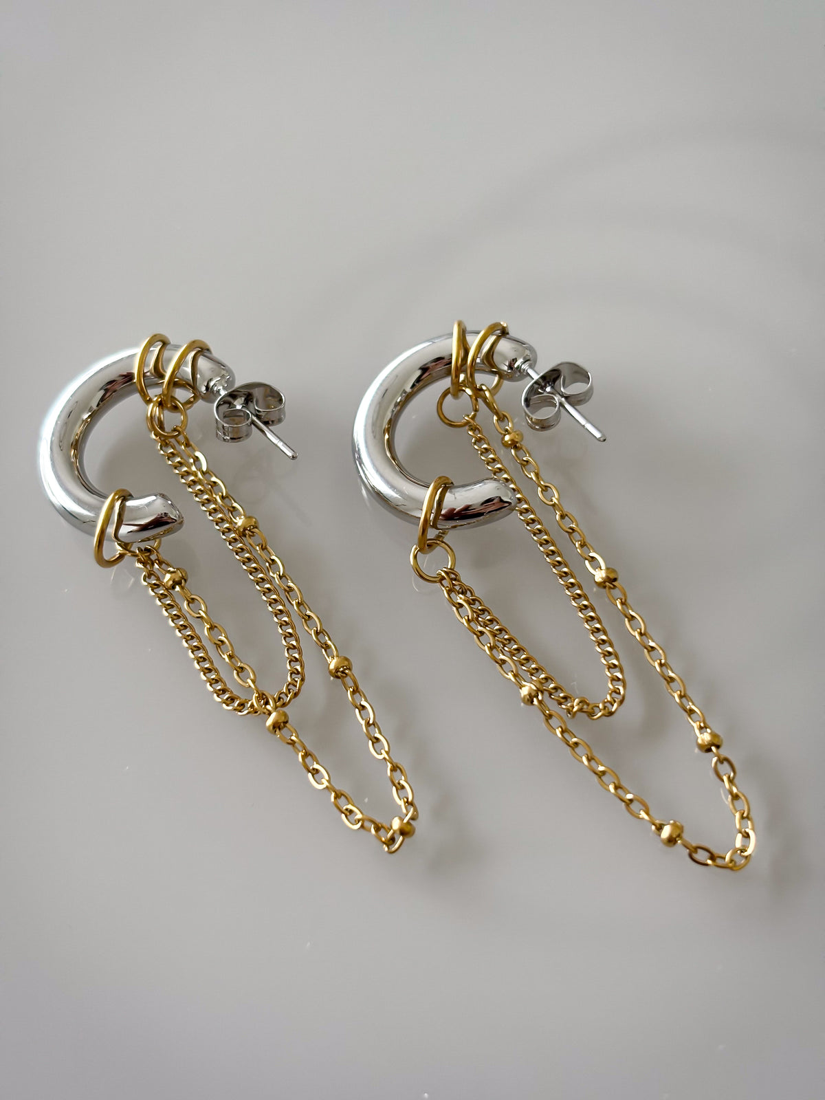 Hoops mixed and chains