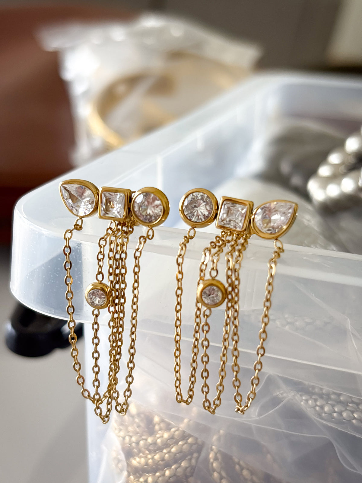 Multiple Chains Mini Diamond