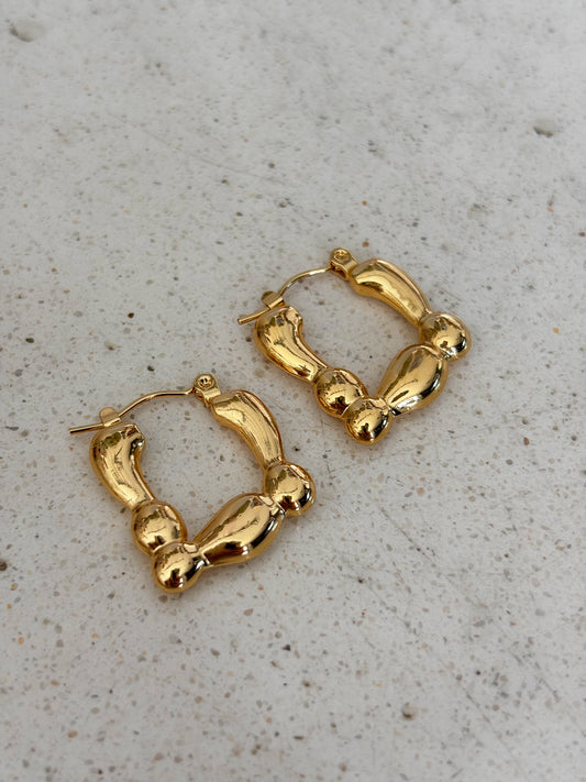Aretes Gold Church