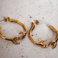 Pendientes Holding hands