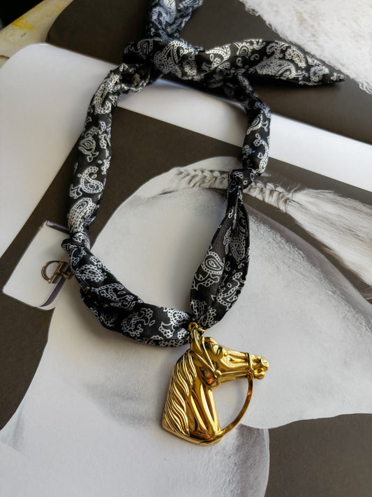 Collar Dark Horse