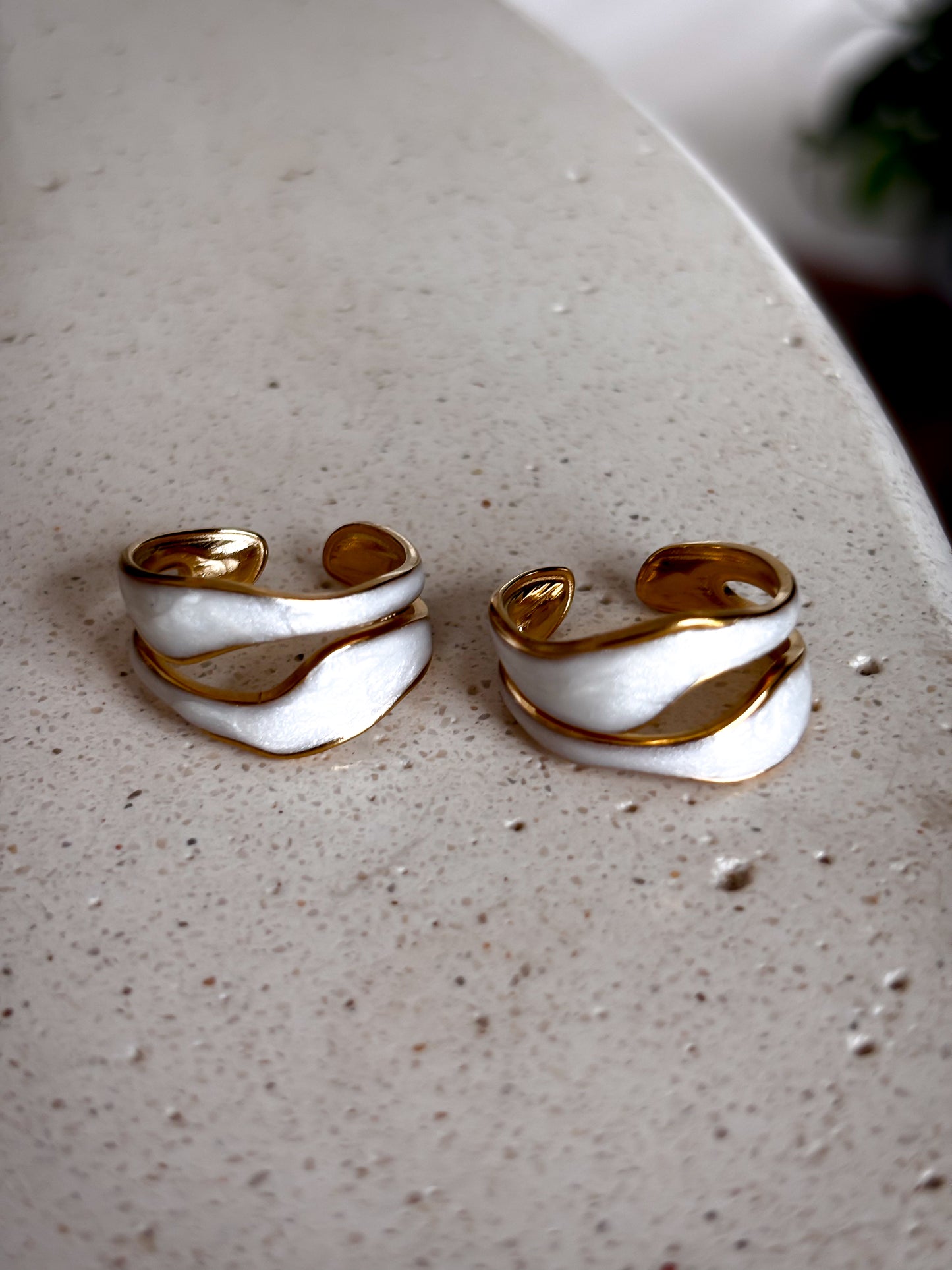 Anillo "white marble"