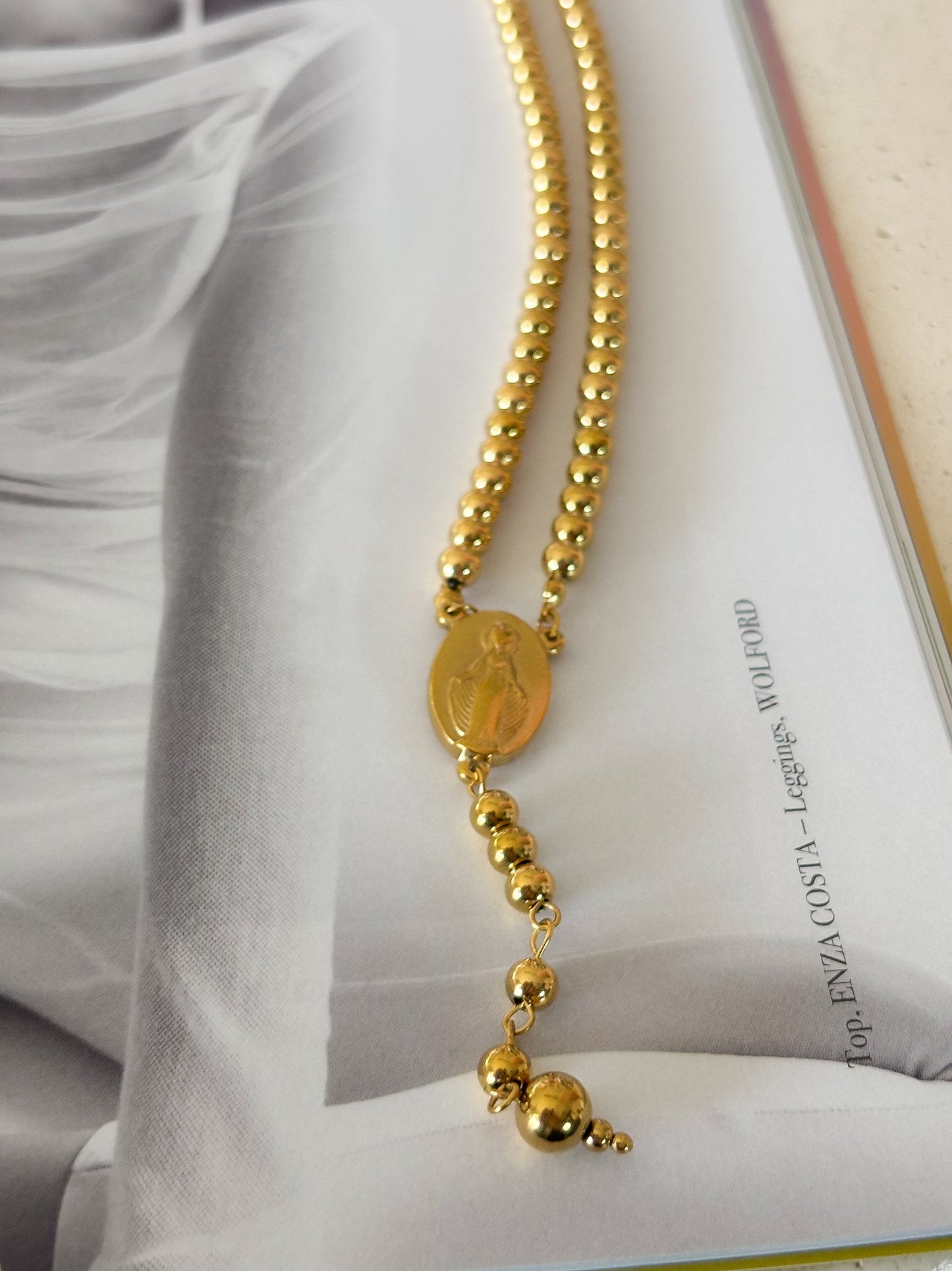 Collar Gold Rosary