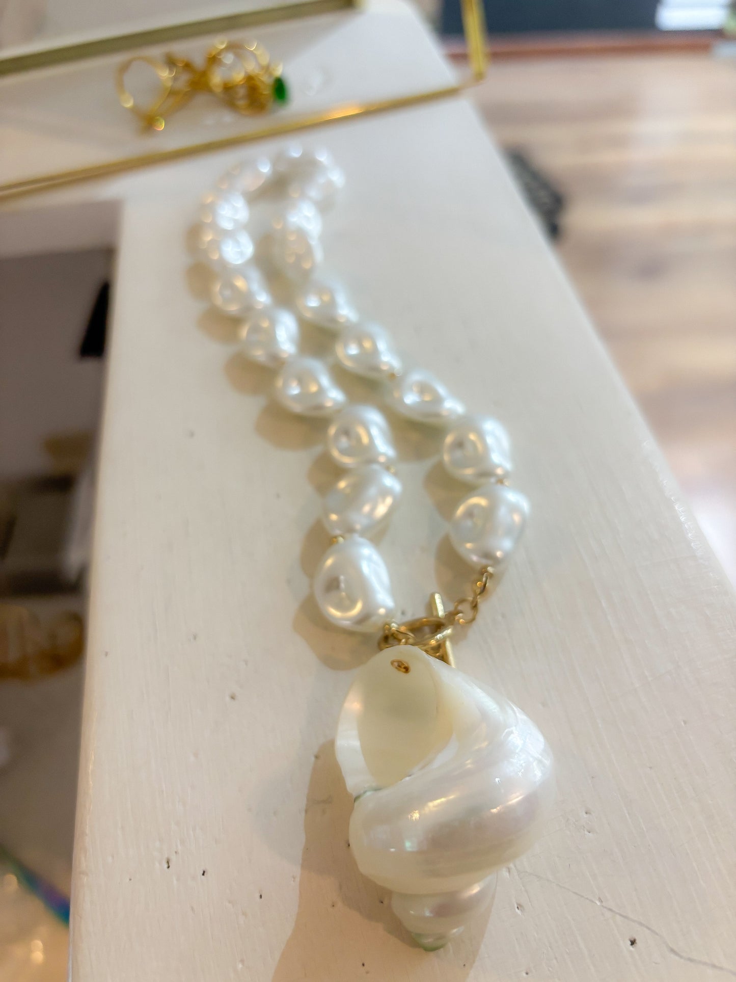 Collar Shell