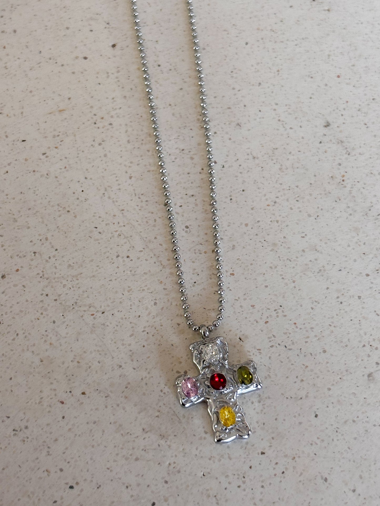 Cadena Silver Color Cross