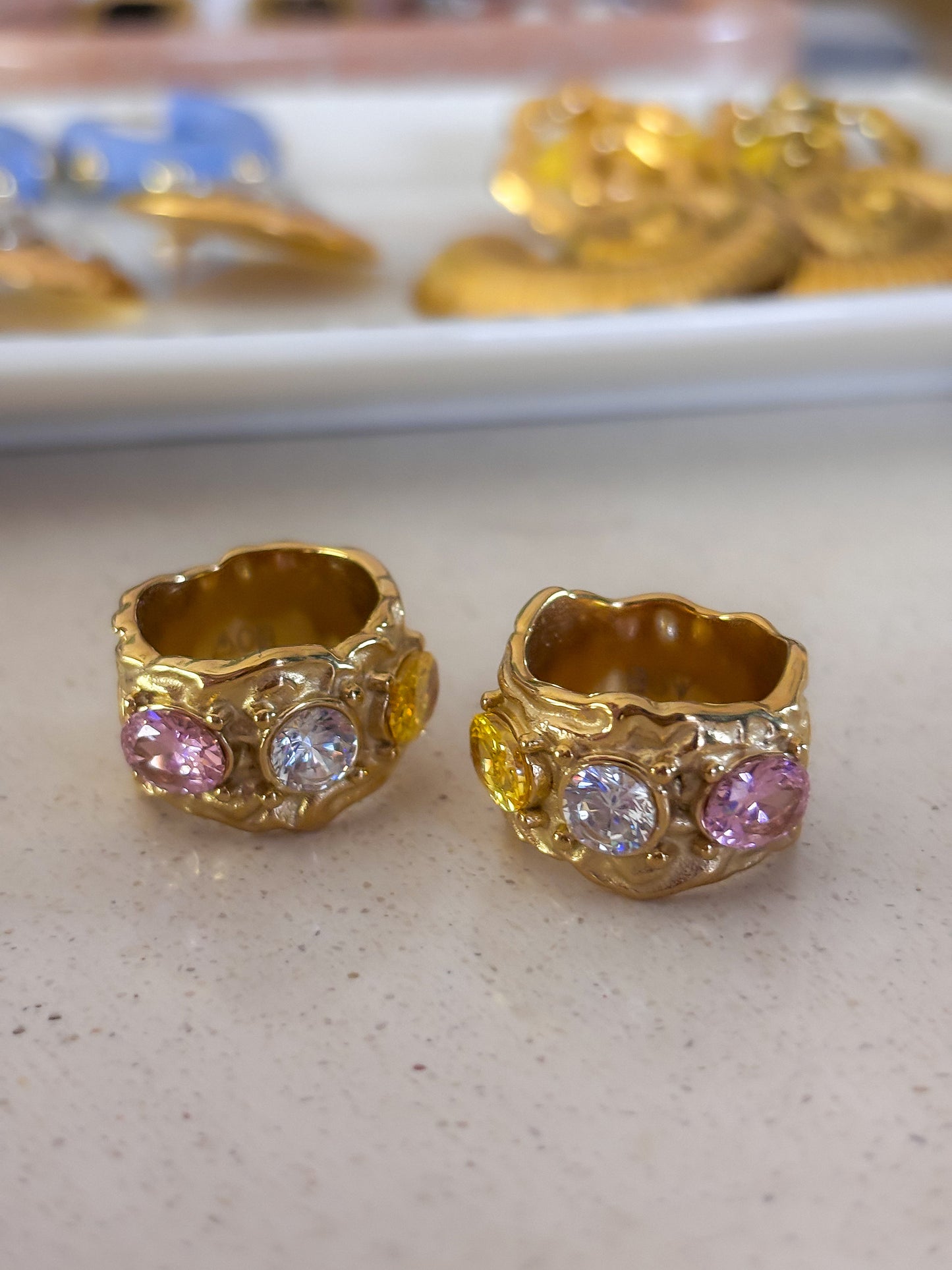 Anillo Golden Cute Stones