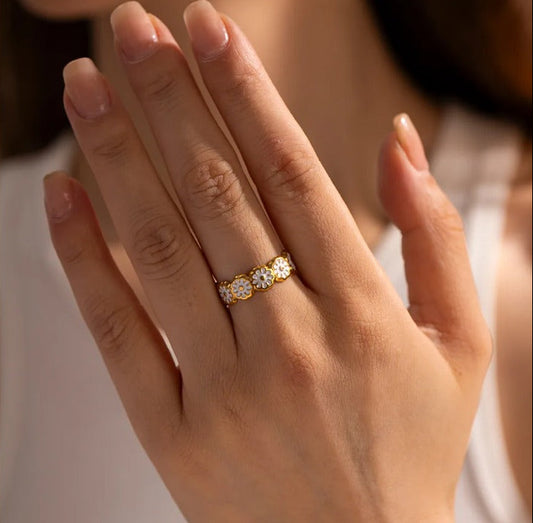 Anillo Ajustable "Daisy"