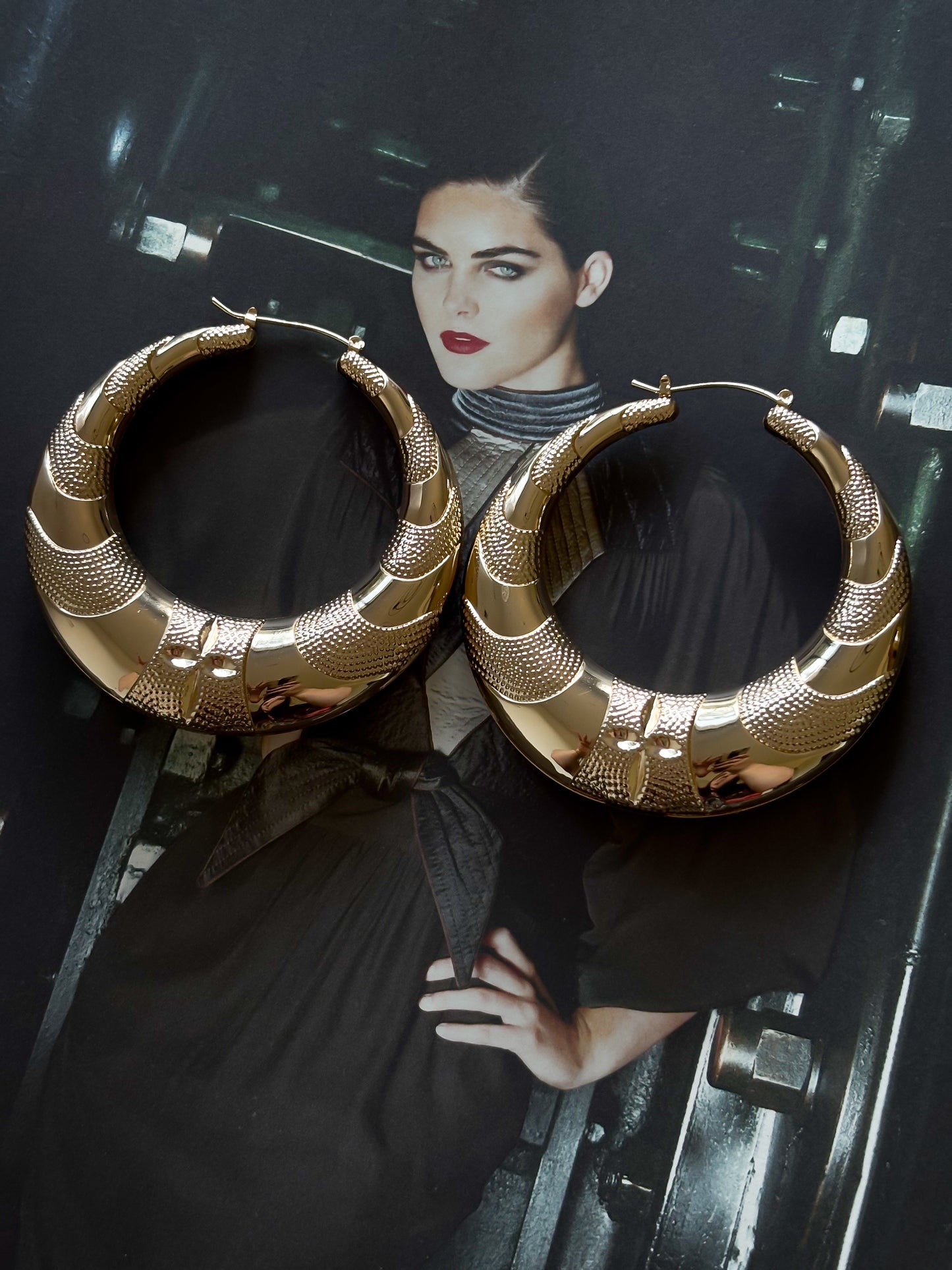 R&b Hoops XL Gold