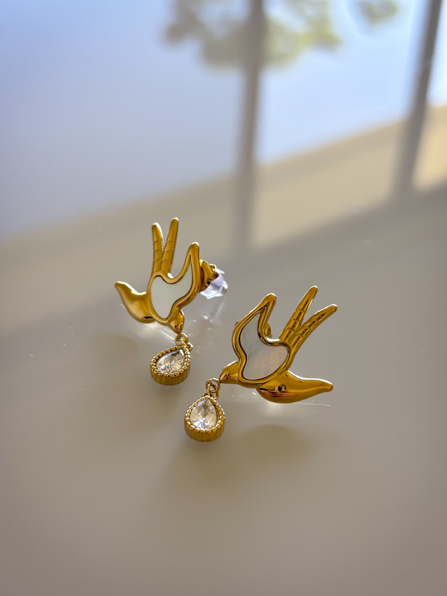 Pendientes Little Golondrina