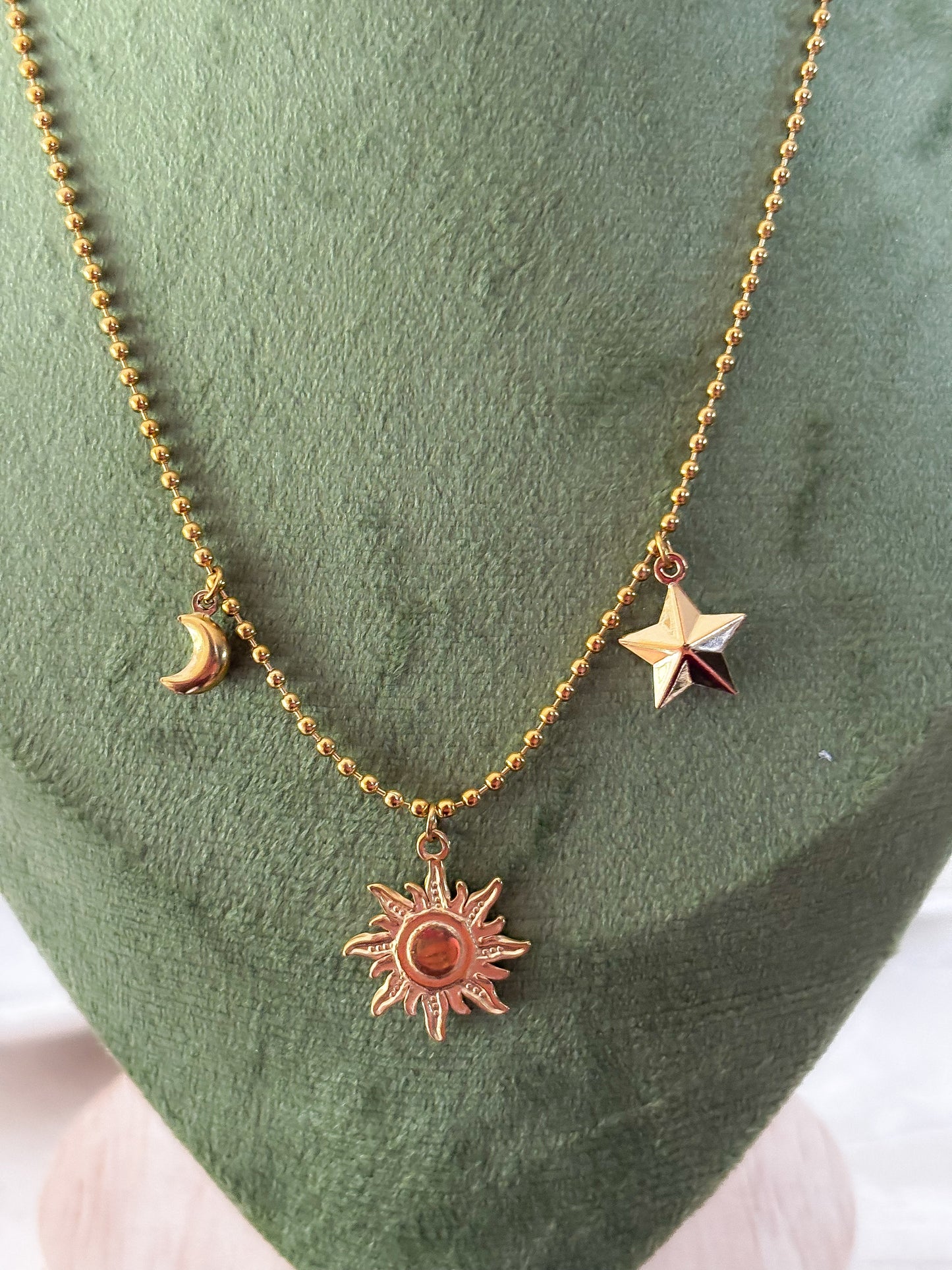 Collar Sun Moon & Star