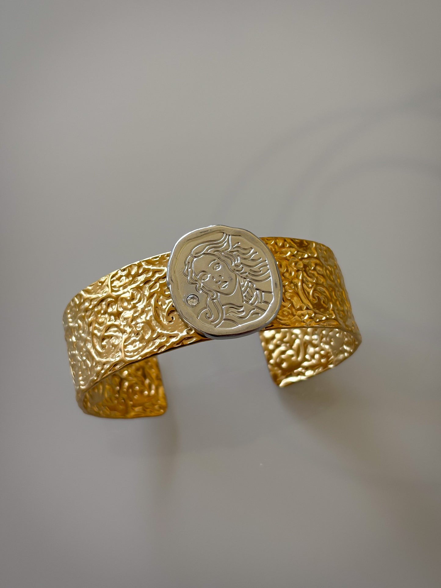Brazalete tipo Bangle Goddess