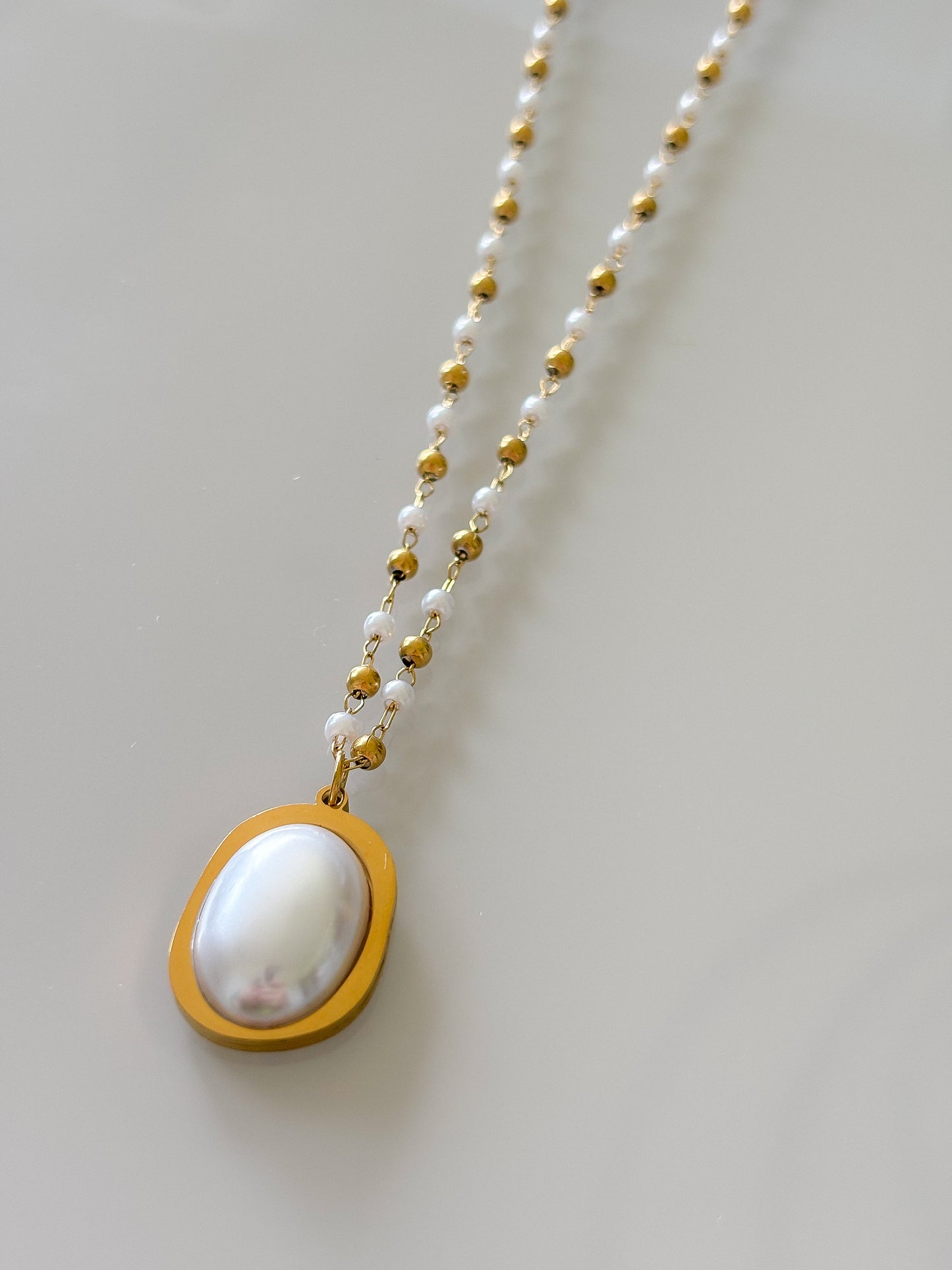 Collar Delicate White Pearls