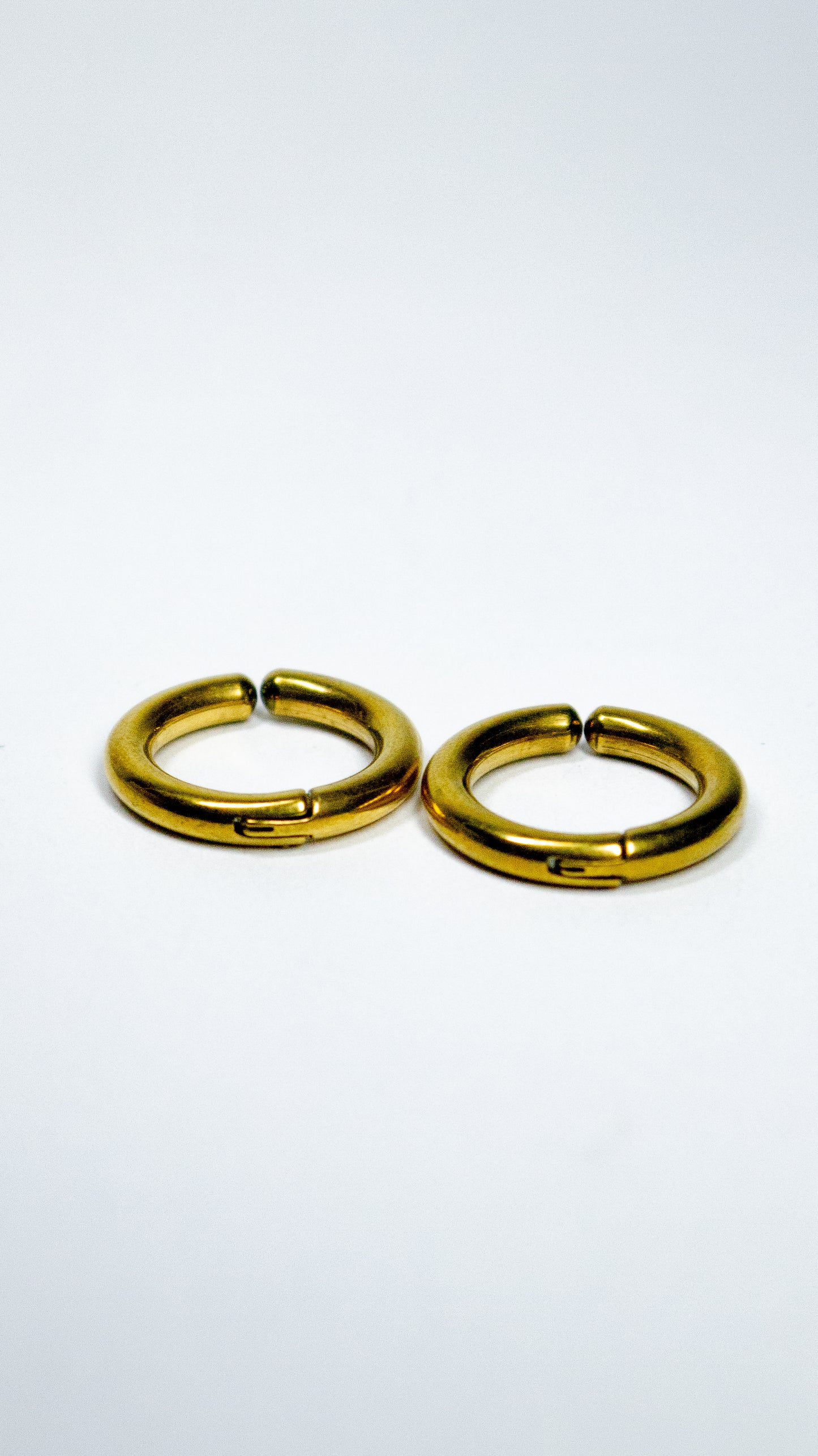 Argollas sin perforación Urban "Large Gold"