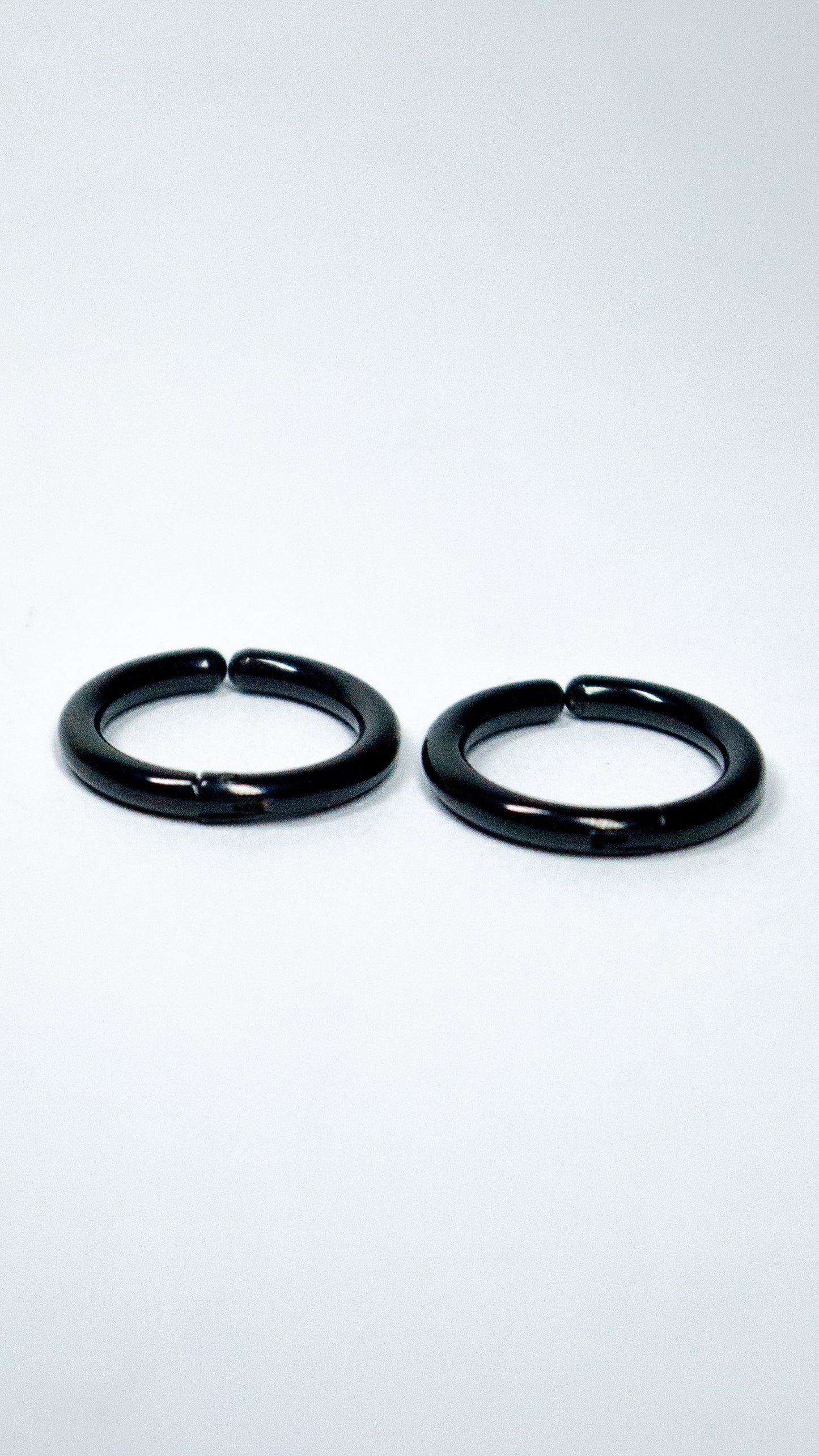Argollas sin perforación Urban "Large Black"