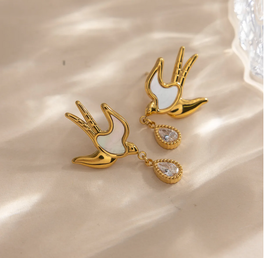 Pendientes Little Golondrina