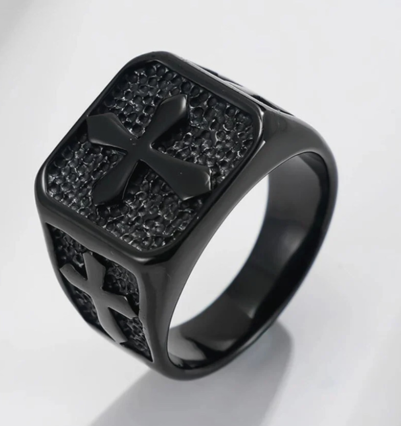 Anillo Urban “Black Cross"