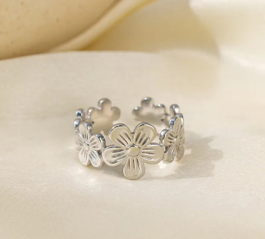 Anillo Ajustable "Silver Flower"