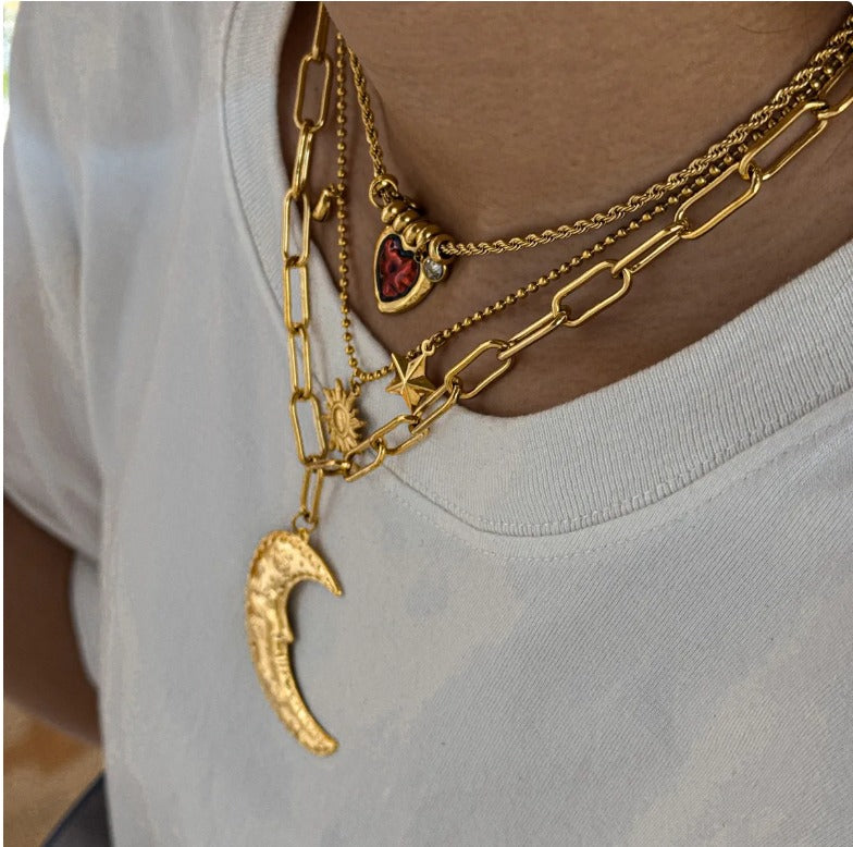 Cadena "Mamá Luna"